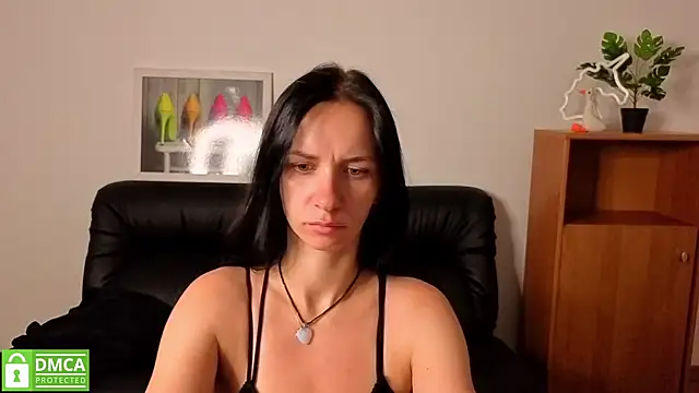 annakillianox online show from July 28, 2026, 5:25 am