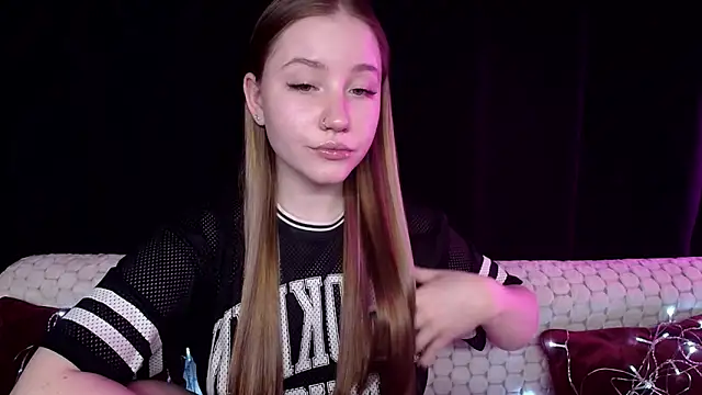 SindiWatsoon online show from December 13, 2024, 5:43 pm