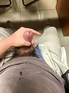 onbifeet online show from March 20, 2026, 4:01 pm