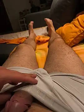 Snapshot of onbifeet chatting on July 11, 2026, 9:49 pm onbifeet online show from July 11, 2026, 9:49 pm