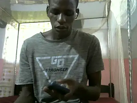 Bigras0011 online show from March 6, 2025, 4:41 am