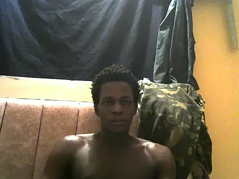 Snapshot of Bigras0011 chatting on July 8, 2026, 3:22 am Bigras0011 online show from July 8, 2026, 3:22 am