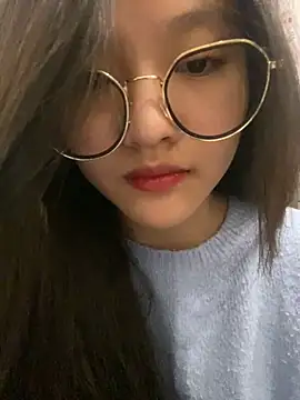 Krixxi22 online show from January 14, 2025, 3:04 pm