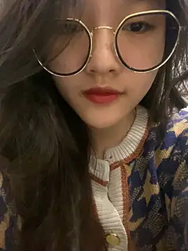 Krixxi22 online show from February 22, 2025, 3:36 pm