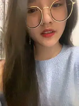 Krixxi22 online show from February 27, 2025, 3:26 pm