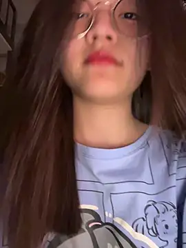 Krixxi22 online show from September 20, 2025, 3:35 pm