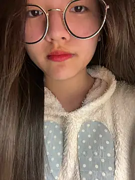 Krixxi22 online show from January 12, 2026, 3:06 pm