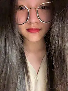 Krixxi22 online show from February 10, 2026, 7:40 pm