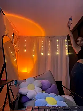 rubi star online show from September 22, 2025, 7:27 pm