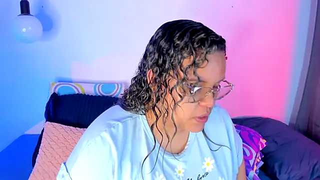 monicabbw  online show from January 21, 2025, 5:09 pm