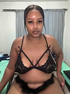 MimiCurves online show from January 16, 2025, 10:44 pm