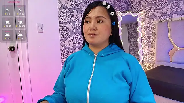 Snapshot of Mellani_tay chatting on February 25, 2025, 6:14 am Mellani tay online show from February 25, 2025, 6:14 am