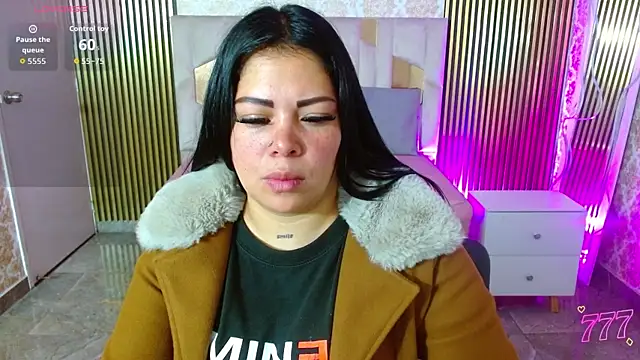 martinna tay online show from July 5, 2026, 3:13 am