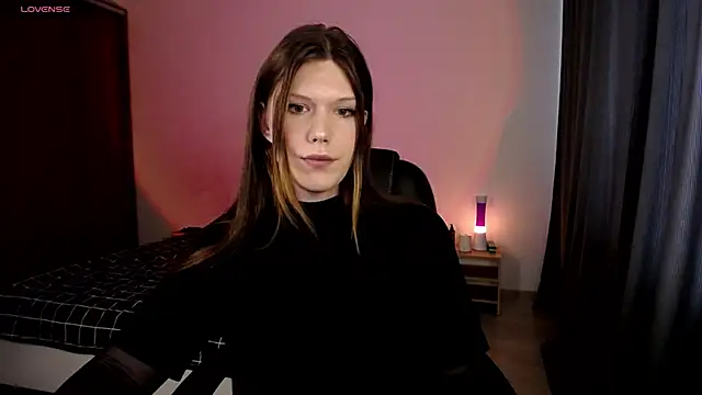 Snapshot of MicheleDoll chatting on December 17, 2024, 10:12 am MicheleDoll online show from December 17, 2024, 10:12 am
