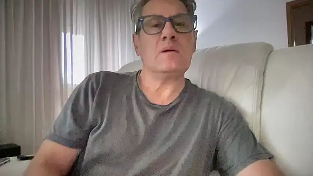 Britmi online show from November 2, 2025, 9:44 am