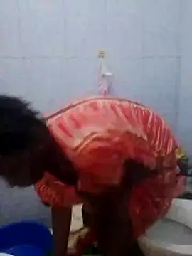 Snapshot of LOVELY-2BERRY chatting on April 18, 2026, 9:46 am LOVELY-2BERRY online show from April 18, 2026, 9:46 am