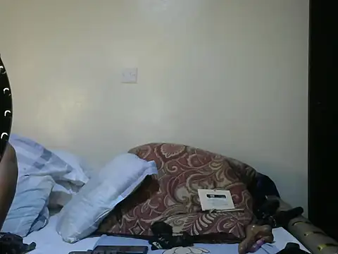 Snapshot of Pretty_savage3 chatting on October 30, 2025, 9:15 pm Pretty savage3 online show from October 30, 2025, 9:15 pm