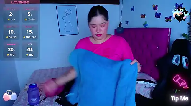 Snapshot of littleflower4you chatting on February 21, 2025, 7:21 pm littleflower4you online show from February 21, 2025, 7:21 pm