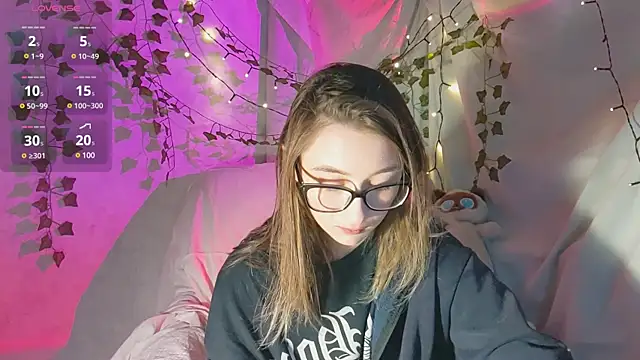 monlight  dana online show from December 7, 2024, 1:29 pm