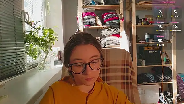 monlight  dana online show from March 9, 2025, 12:53 pm