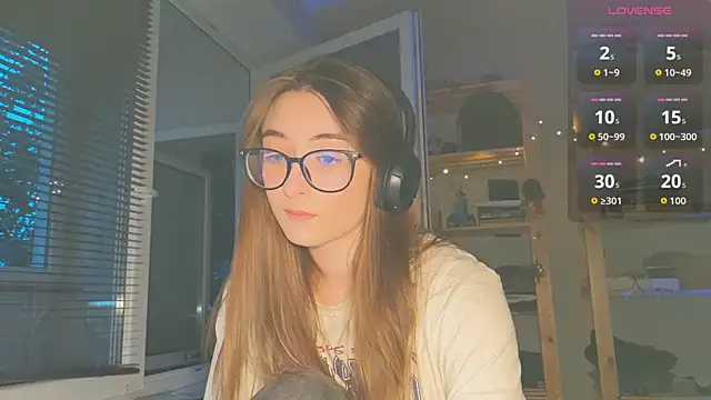 monlight  dana online show from September 14, 2025, 5:01 pm