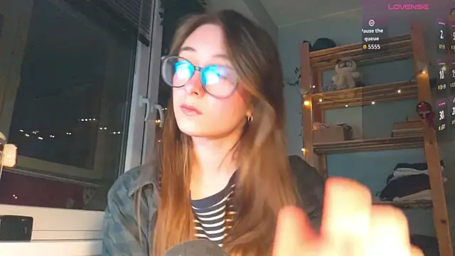 monlight  dana online show from April 13, 2026, 7:19 pm