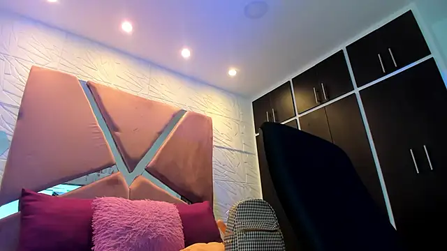 Charlotte Ice1 online show from January 13, 2025, 5:55 pm