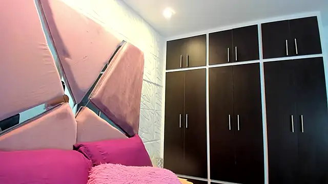 Charlotte Ice1 online show from January 13, 2025, 8:58 pm