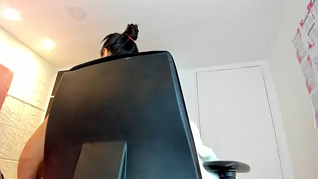 Charlotte Ice1 online show from February 22, 2025, 4:09 pm