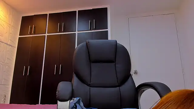 Charlotte Ice1 online show from October 29, 2025, 5:36 pm