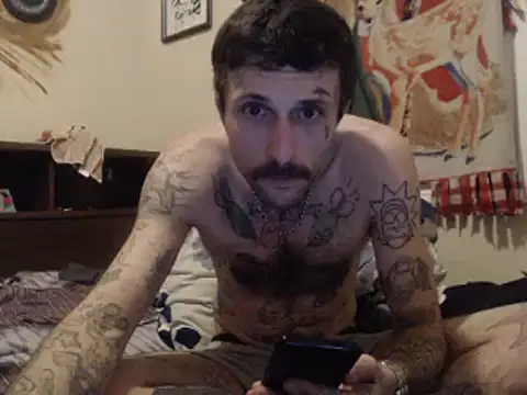 hungandtatted666 online show from January 7, 2025, 9:46 pm