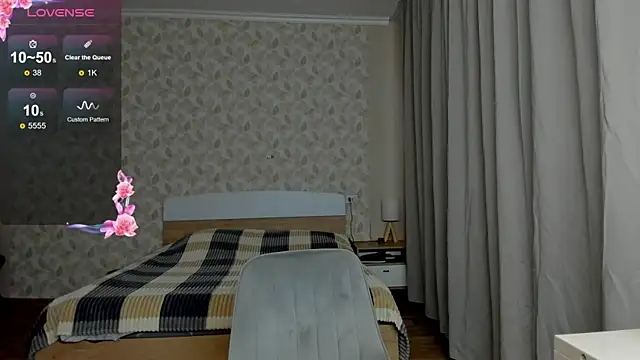 Snapshot of MariaStuart chatting on October 8, 2025, 12:41 am MariaStuart online show from October 8, 2025, 12:41 am