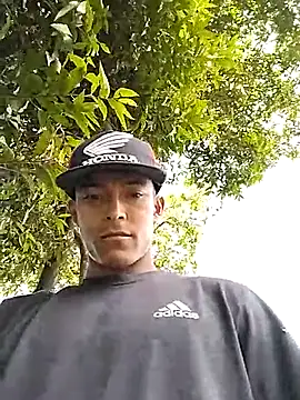 Demiansteven2 online show from September 13, 2025, 4:18 pm