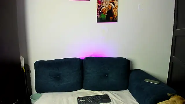 AndreaAndKarina online show from September 21, 2025, 5:58 pm