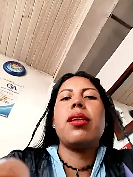  andrea30 online show from November 4, 2025, 12:15 pm