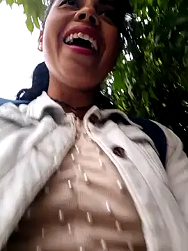  andrea30 online show from March 26, 2026, 12:00 pm