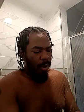 MRHANDSOME3800 online show from March 3, 2025, 12:48 pm