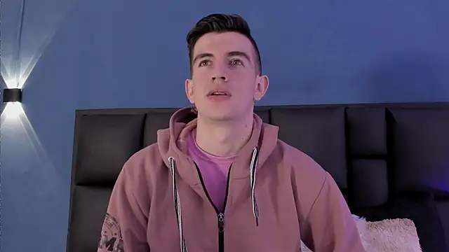 MikaelSlow online show from September 20, 2025, 3:51 am