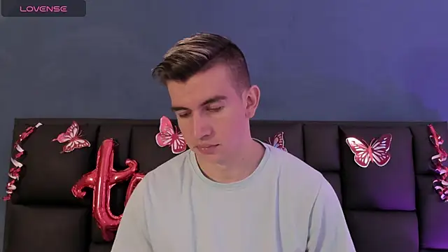 MikaelSlow online show from February 14, 2026, 3:47 am