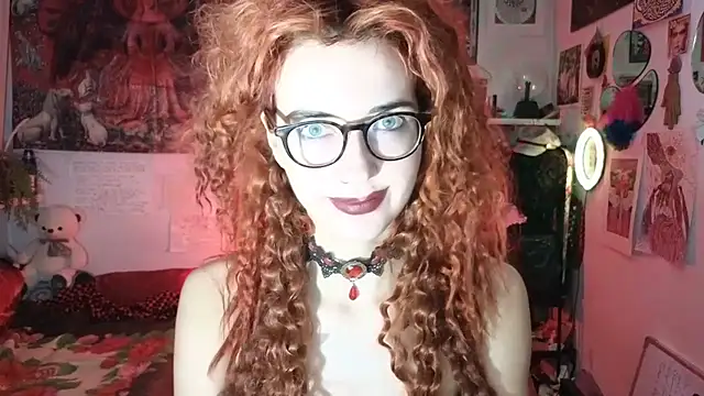 Snapshot of TatianaRomanov chatting on June 6, 2026, 10:25 pm TatianaRomanov online show from June 6, 2026, 10:25 pm