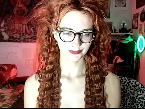 Snapshot of TatianaRomanov chatting on June 10, 2026, 7:57 pm TatianaRomanov online show from June 10, 2026, 7:57 pm