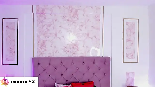 GENNESIS LOVE online show from February 1, 2026, 5:06 am