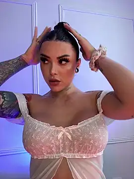 Snapshot of Ela_Doll_ chatting on February 6, 2025, 8:23 pm Ela Doll online show from February 6, 2025, 8:23 pm