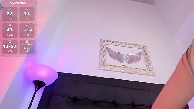 Mia 222 online show from March 2, 2025, 3:37 pm