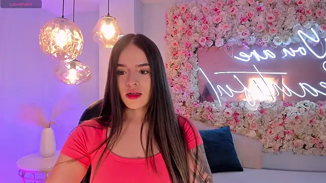 DonnaStonne online show from October 19, 2025, 10:43 pm