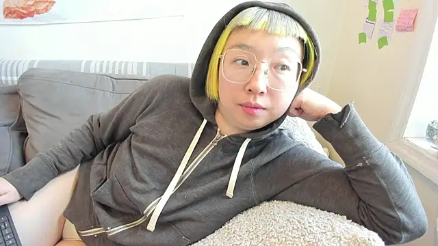 luxgray online show from March 28, 2026, 8:08 pm