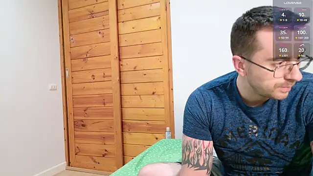 JayXCee Official online show from December 8, 2024, 2:09 pm