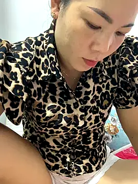 Baby-bigtits online show from November 17, 2025, 4:07 am