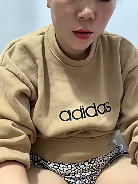 Baby-bigtits online show from November 28, 2025, 12:52 pm