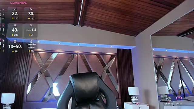 IsabellaaJoness online show from October 20, 2025, 11:54 am